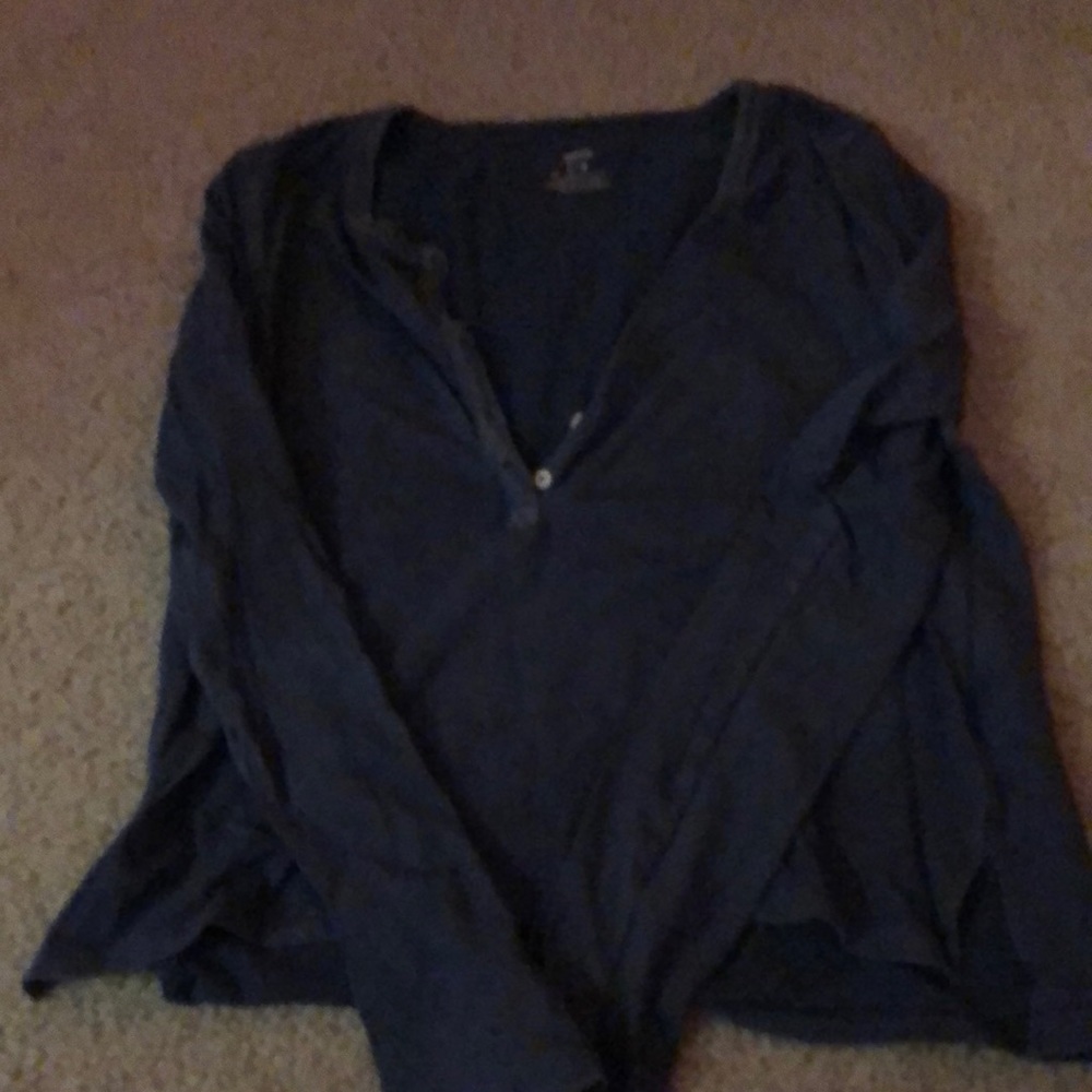 Long sleeve tee